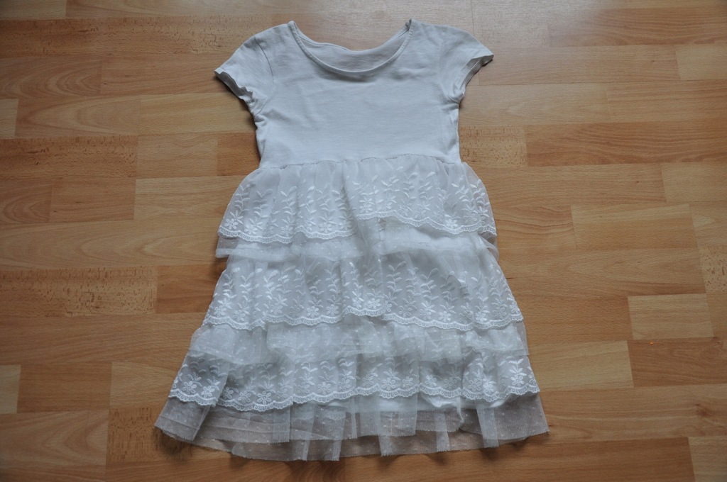 biała sukienka koronka Zara r.122-128