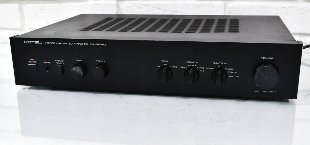 ROTEL RA-840BX3 Audiofilski wzmacniacz stereo