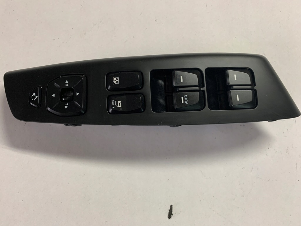 HYUNDAI IX35 PRZEŁĄCZNIK PANEL SZYBY LUSTEREK 8966894674