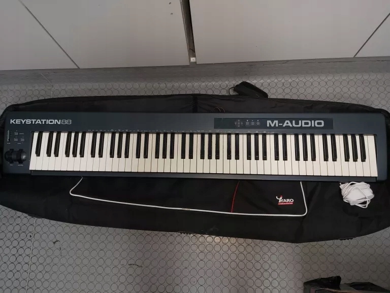 KLAWIATURA STERUJĄCA M-AUDIO KEYSTATION 88