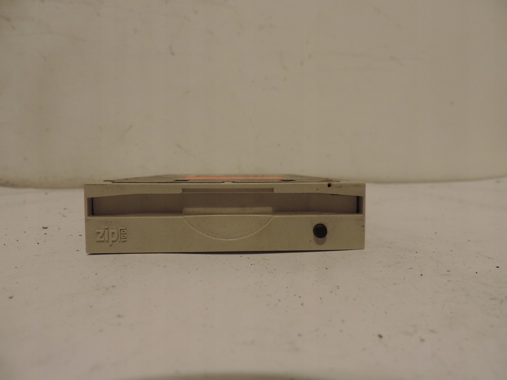 ZIP IOMEGA Z100ATAPI 95/3