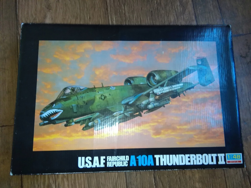 Model samolotu THUNDERBOLT A-10A skala 1:48