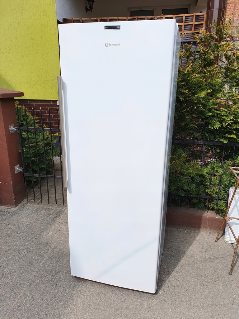 ZAMRAŻARKA BAUKNECHT CV79HEU NO_FROST 370litrów