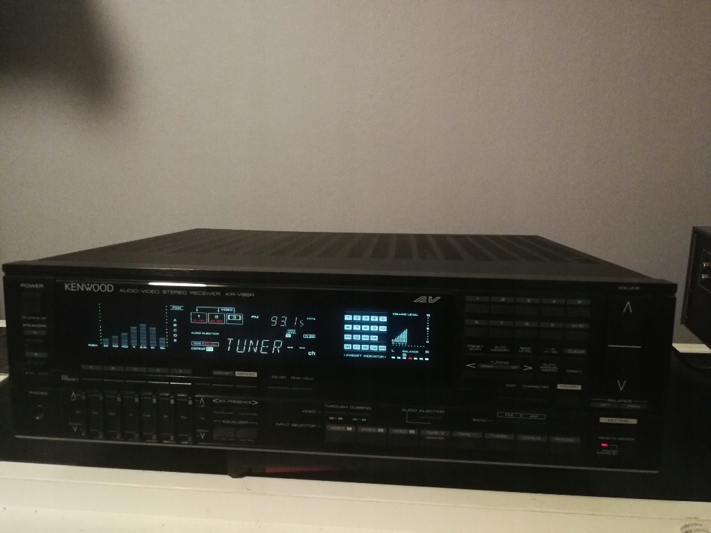 Kenwood KR-V86R . Super Amplituner i Korektor