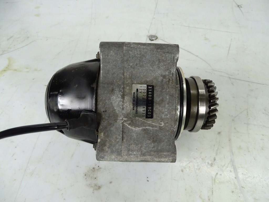 Suzuki Bandit GSF 1200 9599 Alternator Stojan 13323088303