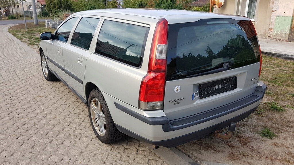 VOLVO V70 2.4 TD 163KM Bardzo ładny stan - 7615986066 - oficjalne
