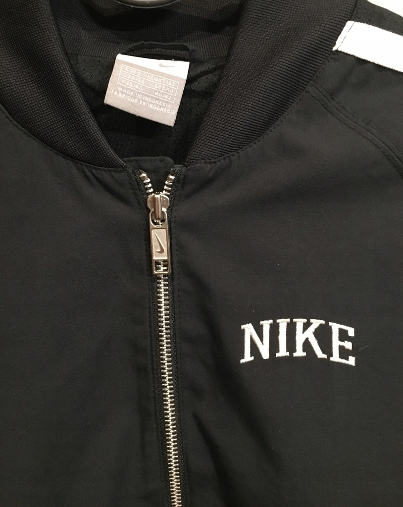 21V039 NIKE__NV4 CZARNA BLUZA LOGO KAPTUR__M 21V039 NIKE__NV4 CZARNA BLUZA LOGO KAPTUR__M