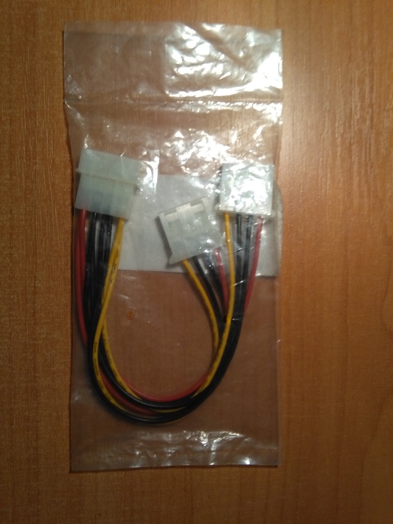 NOWY rozgałęźnik zasilania molex