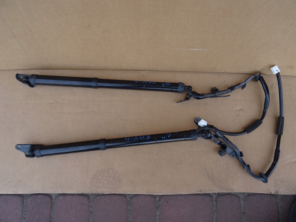 TOYOTA RAV 4 IV LIFT SIŁOWNIK - 12246456046 - oficjalne archiwum Allegro