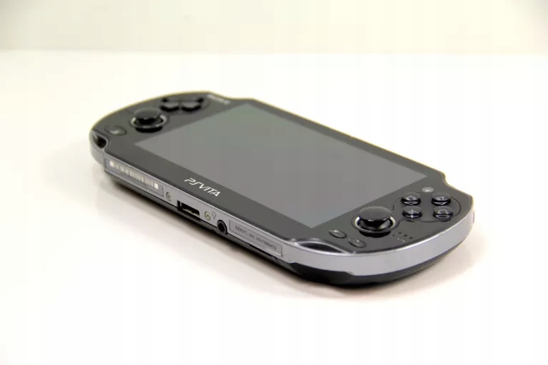 KONSOLA PLAY STATION VITA PCH-1001 14GB