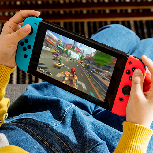 Купить Консоль Nintendo Switch Neon Red&Blue Joy-Con: отзывы, фото, характеристики в интерне-магазине Aredi.ru