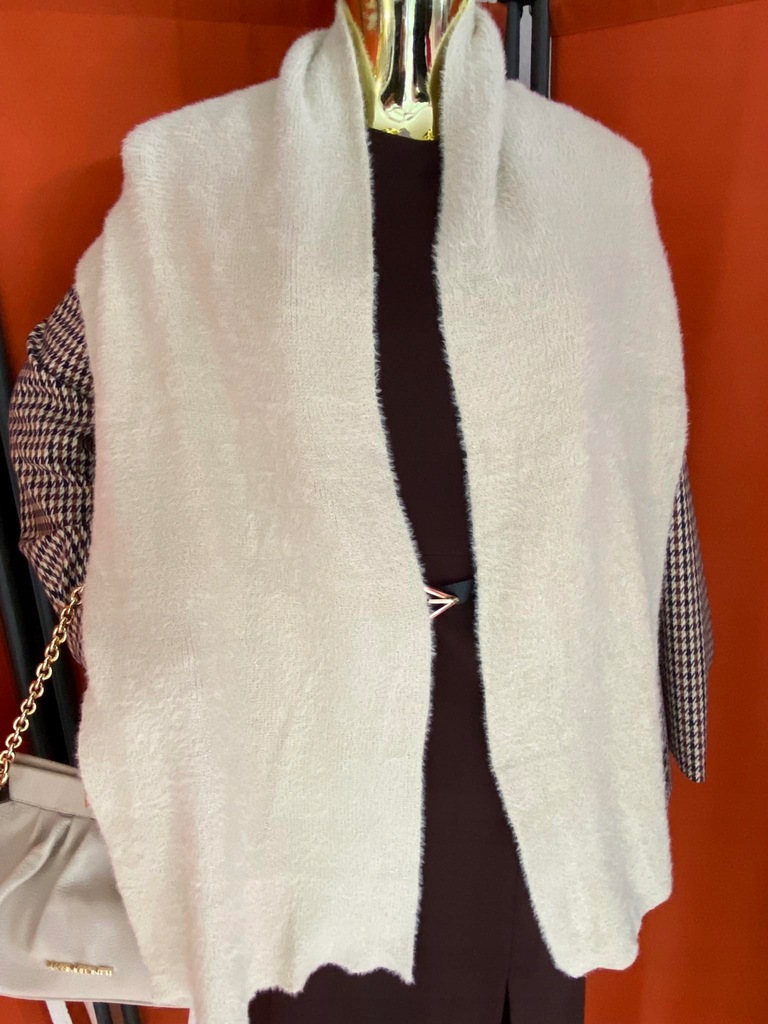 Szal Alpaka ze złotą nitką P R C Kolor Jasny Beż