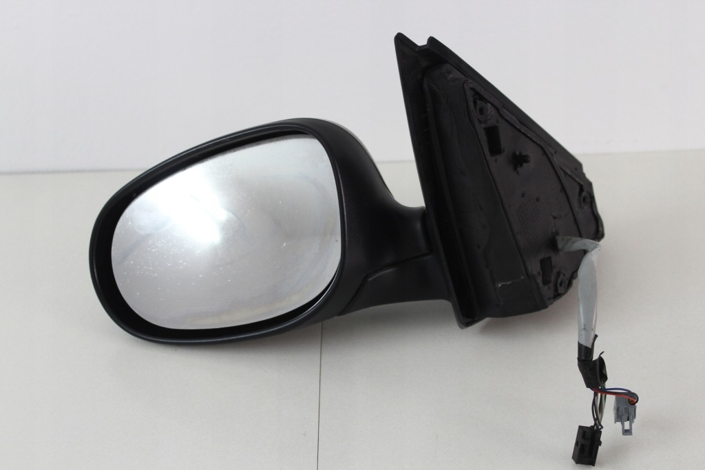 LUSTERKO LEWE LANCIA DELTA 11-14R LIFT 11P