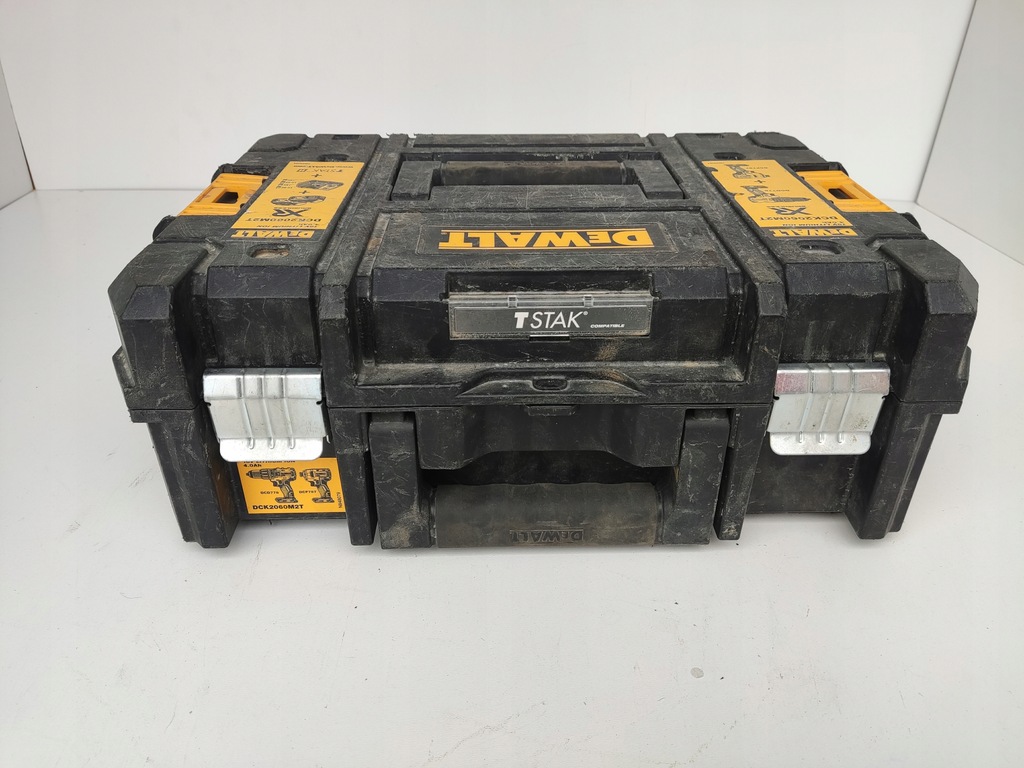 Walizka DeWalt TSTAK DWST1-70703 torba etui CB