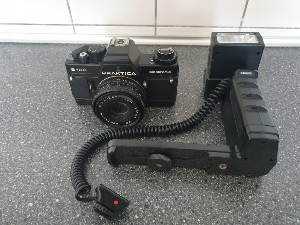 Aparat PRAKTICA B100 ELECTRONIC