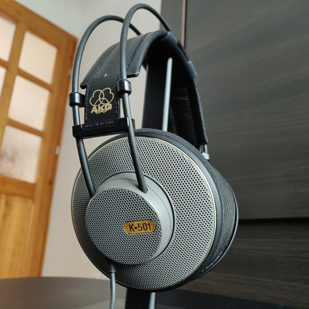 Akg k501 hotsell