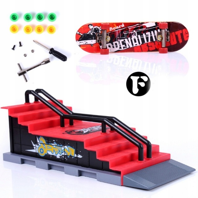 ZESTAW SKATEPARK RAMPA DESKOROLKI + FINGERBOARD 1x