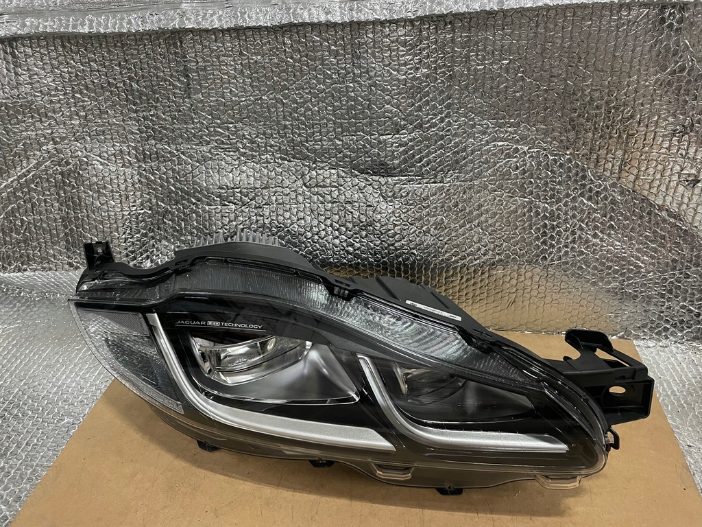 JAGUAR XJ X351 351 LIFT LAMPA PRAWA FULL LED PRAWY