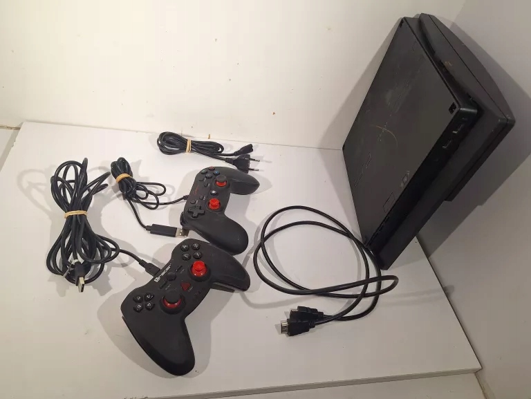 KONSOLA PS3 CECH-3004B 320GB +(2 PADY PRZEWODOWE)