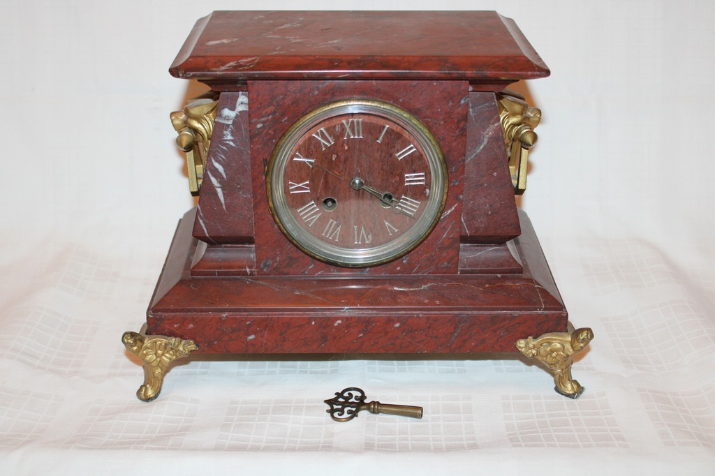 Francuski marmurowy zegar kominkowy marki Japy Frères XIX wiek