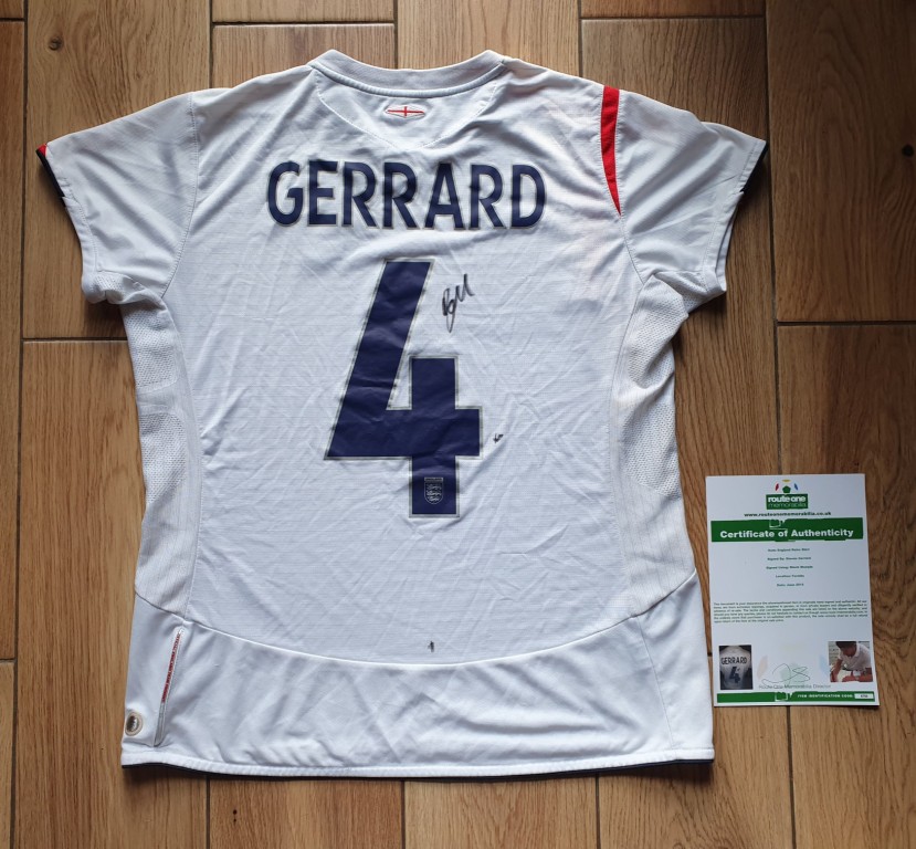Gerrard - koszulka z oryginalnym autografem! (ZAG)