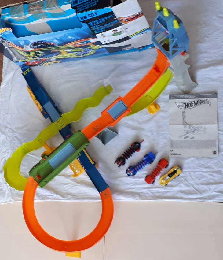 hot wheels mutant machines city attack