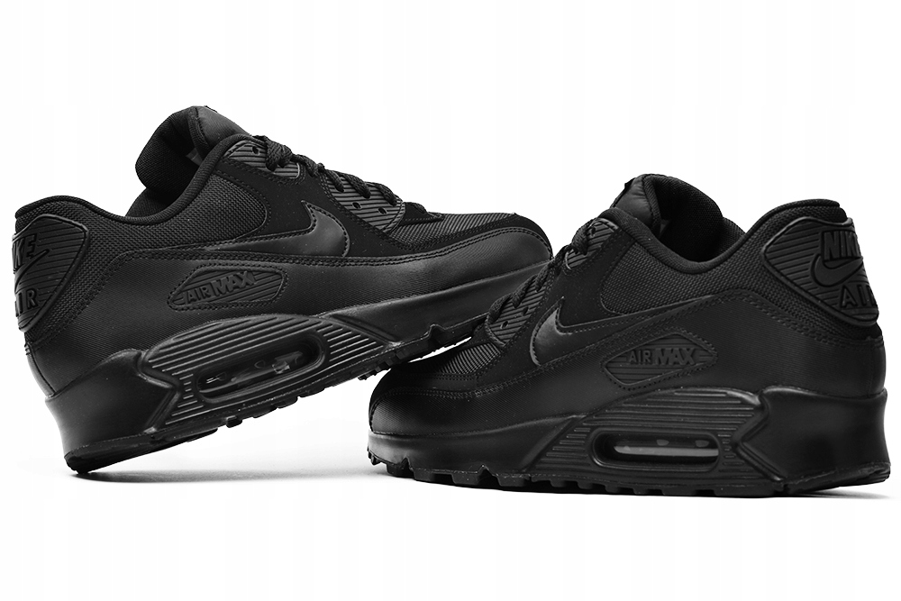 Кроссовки найк макс 90 мужские. Найк АИР Макс 90. Nike Air Max 90 Essential. Nike Air Max 90 Black. Nike Air Max 90 черные мужские.