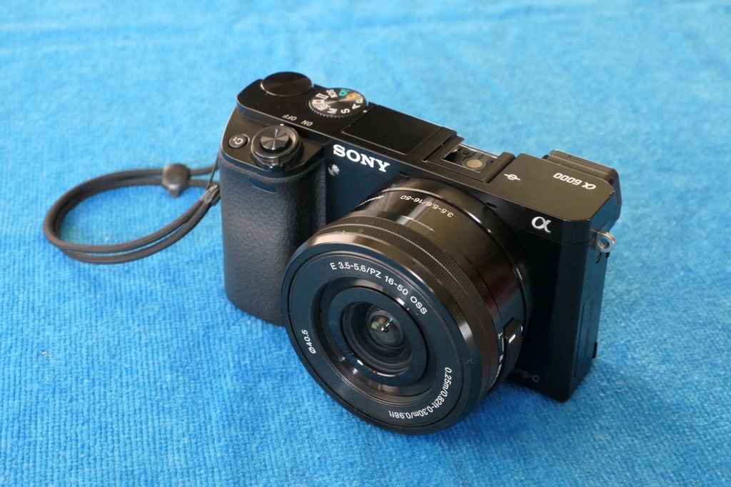 Aparat Sony A6000 ILCE-6000 +16-50mm jak nowy