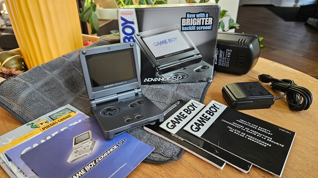 NINTENDO GAME BOY ADVANCE SP AGS-101 Unikat !! BOX !! KOMPLET