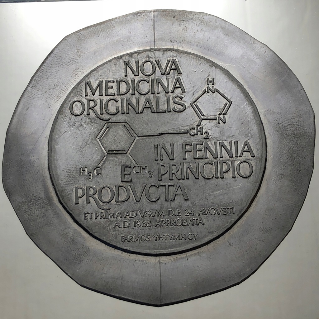 44650. Medal?, ,,Nova medicina ...'' (136g/86mm), cyna , ołów?