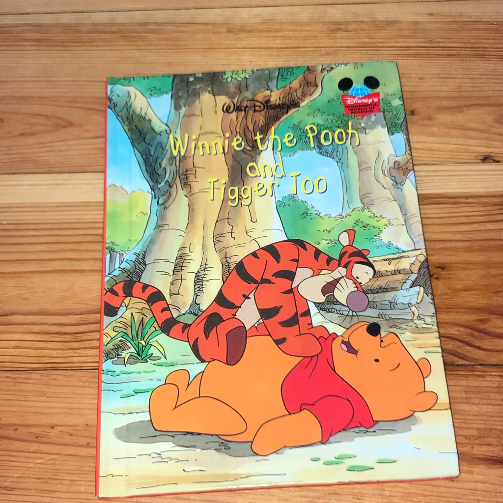 Książka angielsk WINNIE THE POOH TIGGER TOO DISNEY