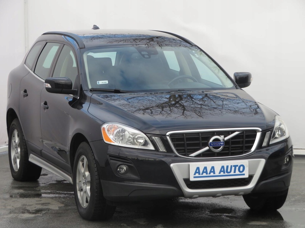 Купить Volvo XC60 2.4 D, Дилерский Сервис, 4X4, Автомат: отзывы, фото, характеристики в интерне-магазине Aredi.ru