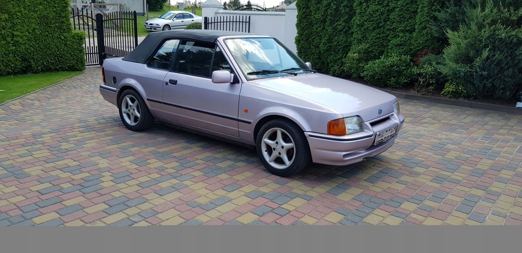 FORD ESCORT IV kabriolet (ALF) 1.6 XR3i 105 KM