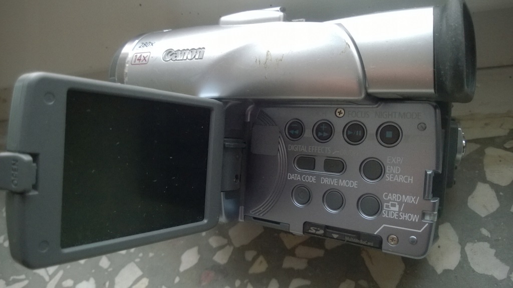 Kamera Canon MVX200. Uszkodzona.