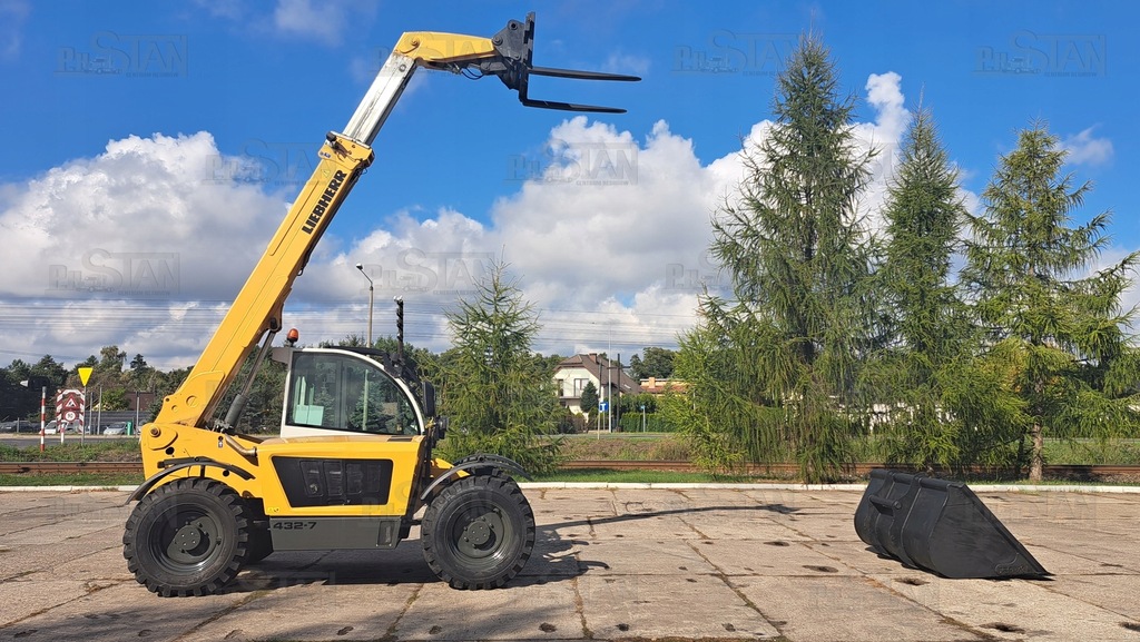 Ładowarka teleskopowa Liebherr TL 432-7 2015r.