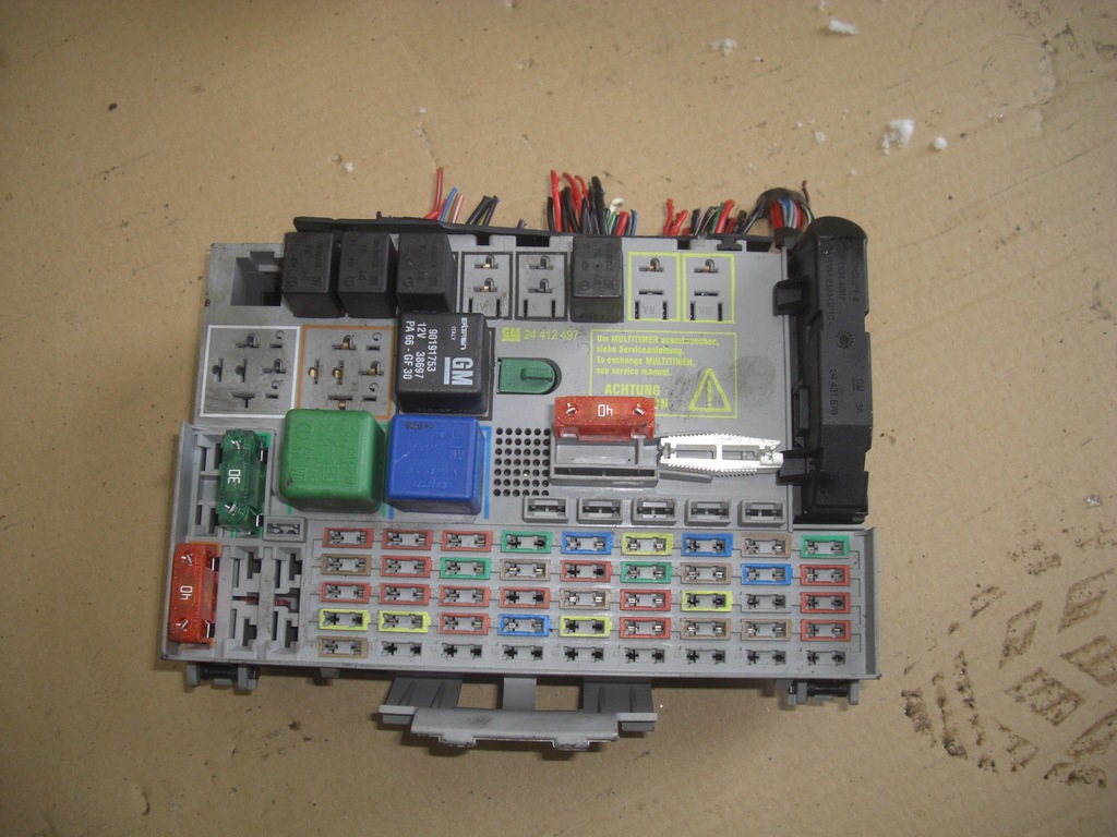 Skrzynka Bezpiecznikow Astra G Ii 2 0 Dti Oficjalne Archiwum Allegro