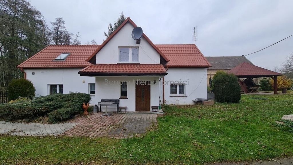 Dom, Strąkowa, Ząbkowice Śląskie (gm.), 165 m²