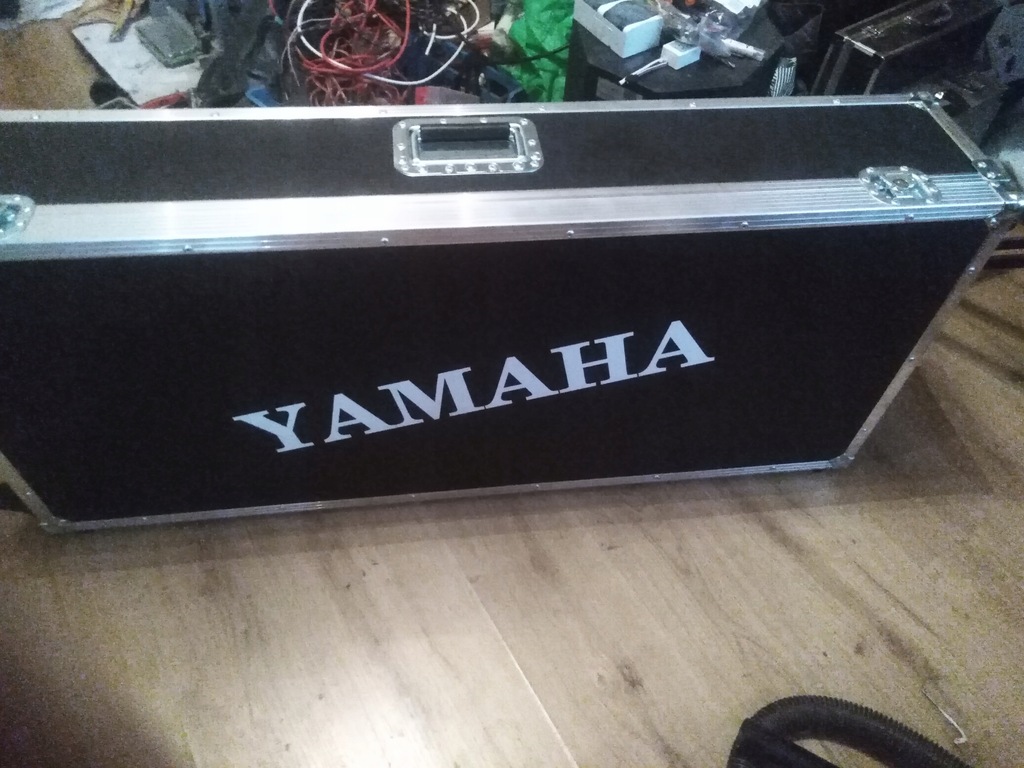 CASE Yamaha PSR 9000