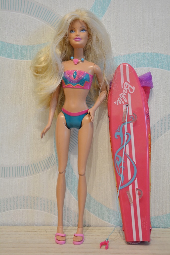 Surf Merliah Barbie En Una Aventura De Sirenas Merliah Barbie