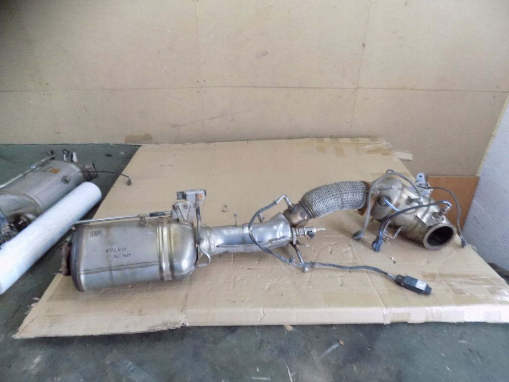 KATALIZATOR VOLVO XC40 D3 2.0 TDI 31439718 32255571 ORYGINAŁ