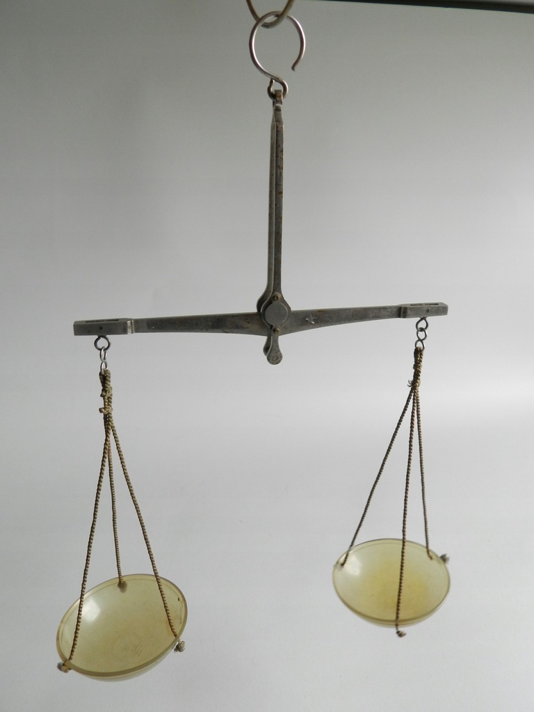 PRZEDWOJENNA WAGA SZALKOWA JUBILERSKA sygnowana