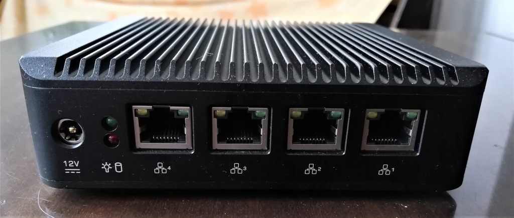 router pfSense 4GB RAM, 64GB SSD - 7908132441 - oficjalne archiwum Allegro