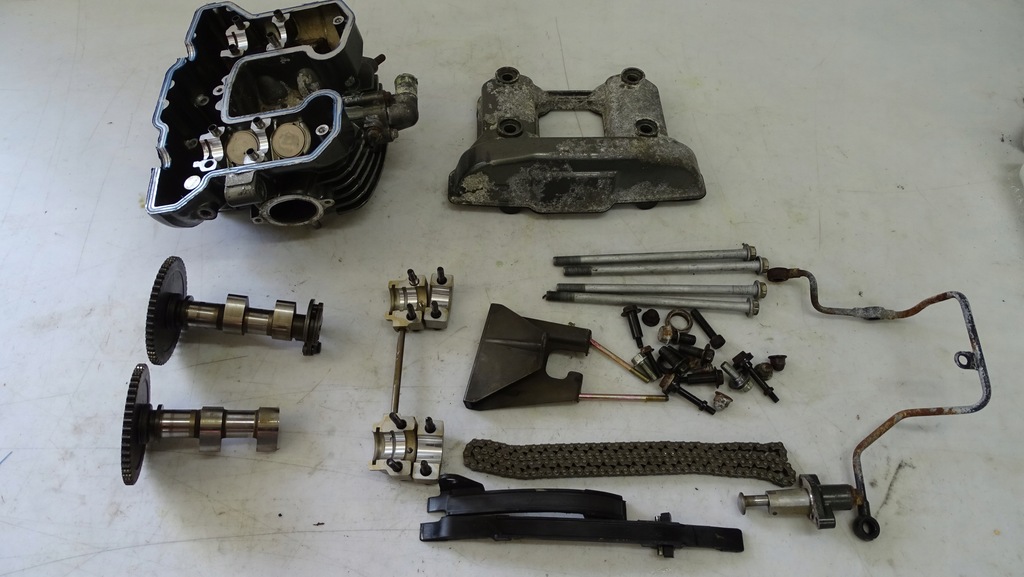 Kawasaki KLR 650 Głowica Wałek Rozrządu Zawory 12455617252