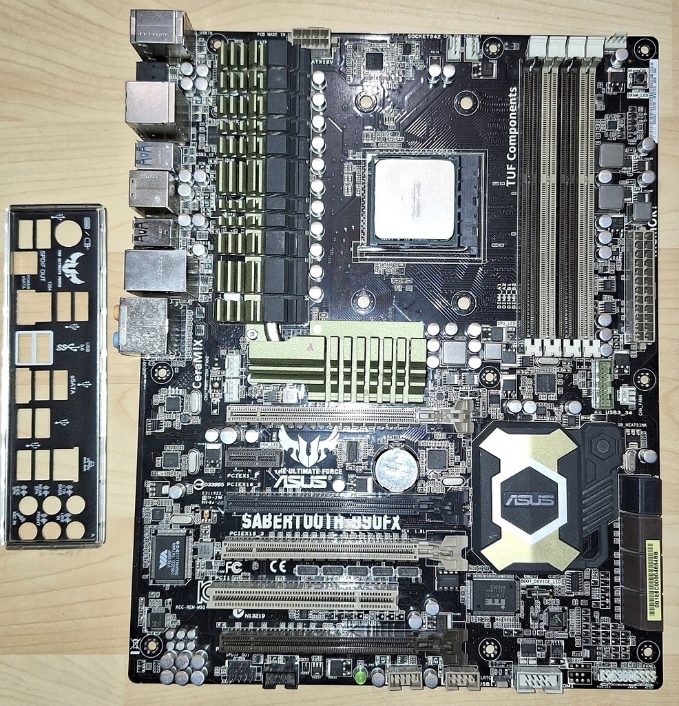 Płyta Asus Sabertooth 990FX + AMD FX6200 6x3.8GHz 6MB