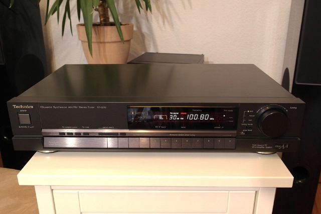 ST-G70 Technics Stereo Synthesizer Tuner Radio J