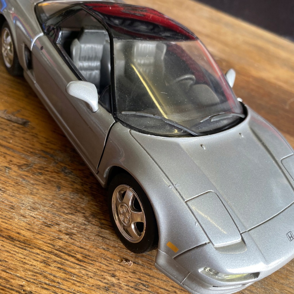 レベル Revell 1/18 Honda NSX ホンダ NSX NA1 レベル Revell 1/18 Honda NSX ホンダ NSX NA1 - メルカリ