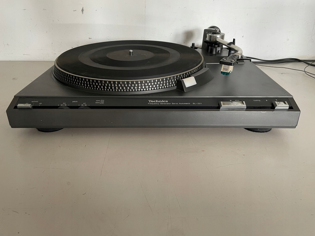 TECHNICS SL-221 GRAMOFON