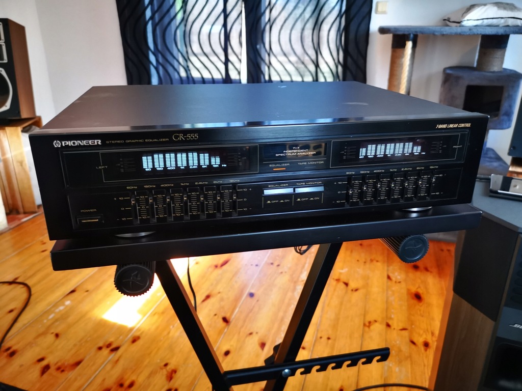 Korektor, Equalizer PIONEER GR-555