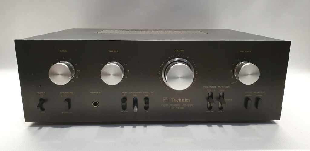 WZMACNIACZ TECHNICS SU-7100K