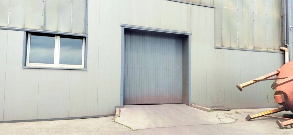 Magazyny i hale, Jaworzno, 2100 m²